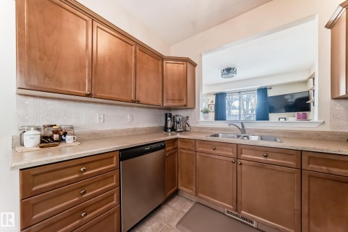 12308 117 Avenue, Edmonton, AB - Indoor Photo Showing Kitchen With Double Sink