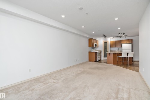 202 7510 89 Street, Edmonton, AB - Indoor Photo Showing Other Room