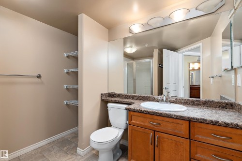 202 7510 89 Street, Edmonton, AB - Indoor Photo Showing Bathroom