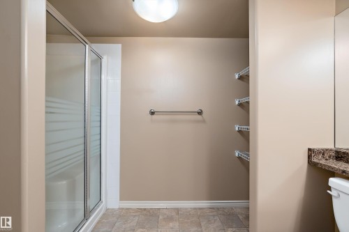 202 7510 89 Street, Edmonton, AB - Indoor Photo Showing Bathroom