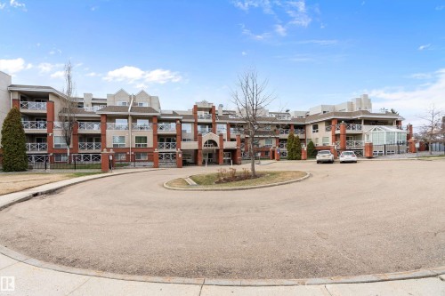 202 7510 89 Street, Edmonton, AB - Outdoor