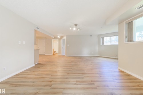 112 10311 111 Street, Edmonton, AB - Indoor Photo Showing Other Room