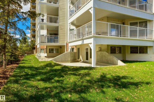 112 10311 111 Street, Edmonton, AB - Outdoor