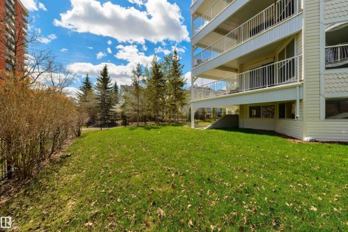 112 10311 111 Street, Edmonton, AB - Outdoor