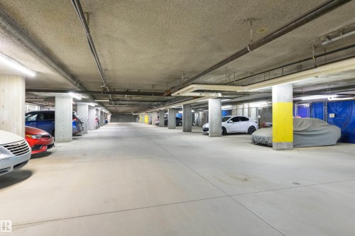 112 10311 111 Street, Edmonton, AB - Indoor Photo Showing Garage