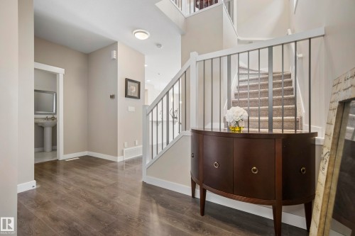 2456 Kelly Circle Circle, Edmonton, AB - Indoor Photo Showing Other Room