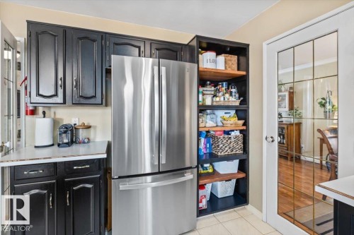 2446 78 Street, Edmonton, AB - Indoor Photo Showing Kitchen