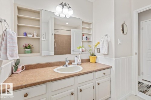 2446 78 Street, Edmonton, AB - Indoor Photo Showing Bathroom