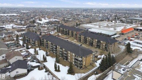 203 13908 136 Street  Edmonton, AB T6V 1X4