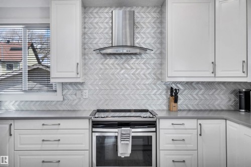 11531 97 Street, Edmonton, AB - Indoor Photo Showing Kitchen