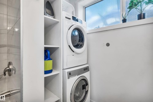 11531 97 Street, Edmonton, AB - Indoor Photo Showing Laundry Room