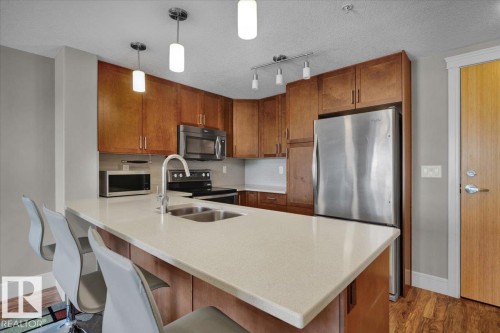 311 7508 Getty Green Gate Gate, Edmonton, AB - Indoor Photo Showing Kitchen With Double Sink