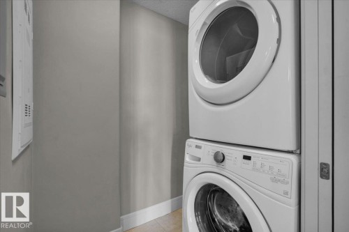311 7508 Getty Green Gate Gate, Edmonton, AB - Indoor Photo Showing Laundry Room