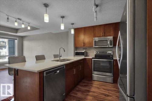 311 7508 Getty Green Gate Gate, Edmonton, AB - Indoor Photo Showing Kitchen With Double Sink
