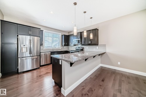 7293 Morgan Road, Edmonton, AB - Indoor Photo Showing Kitchen With Stainless Steel Kitchen With Upgraded Kitchen