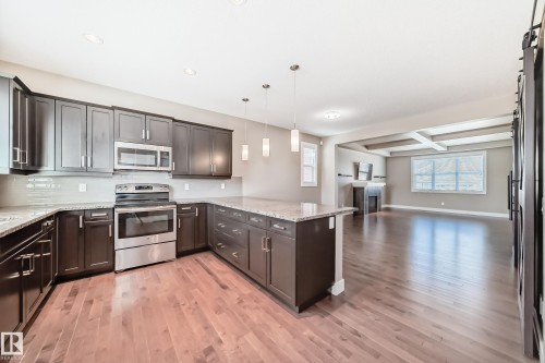 7293 Morgan Road, Edmonton, AB - Indoor Photo Showing Kitchen With Stainless Steel Kitchen With Upgraded Kitchen