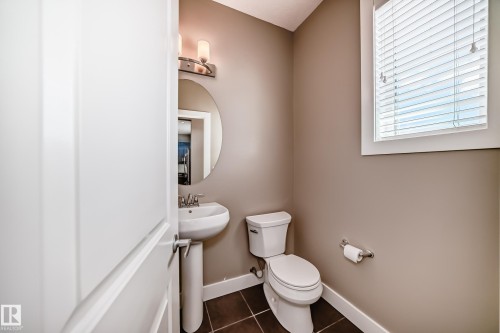 7293 Morgan Road, Edmonton, AB - Indoor Photo Showing Bathroom