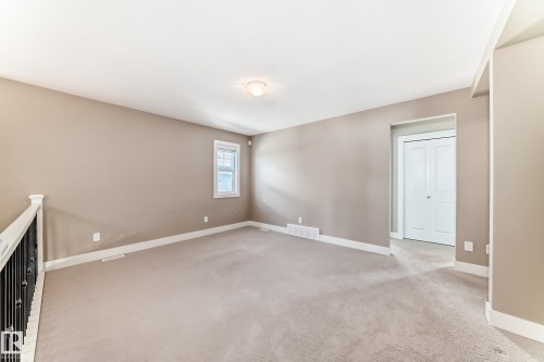 7293 Morgan Road, Edmonton, AB - Indoor Photo Showing Other Room