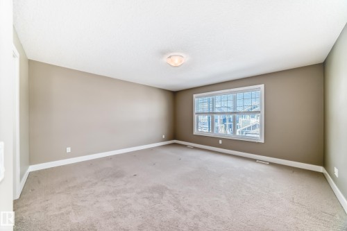 7293 Morgan Road, Edmonton, AB - Indoor Photo Showing Other Room