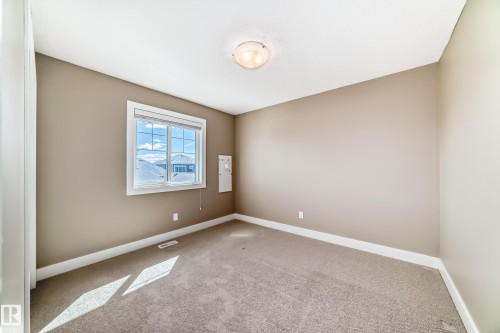 7293 Morgan Road, Edmonton, AB - Indoor Photo Showing Other Room