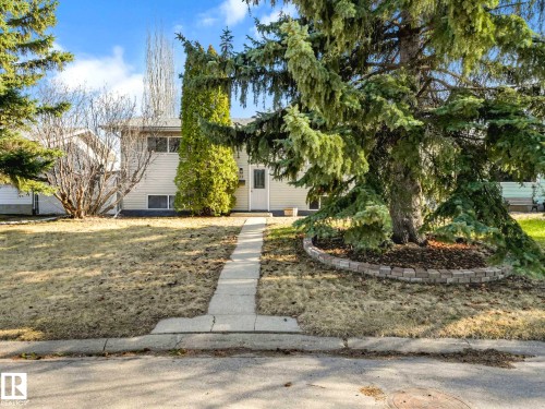 32 Manor Drive, Spruce Grove, AB - Outdoor