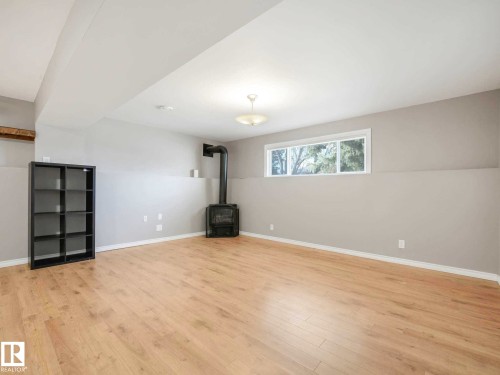 32 Manor Drive, Spruce Grove, AB - Indoor