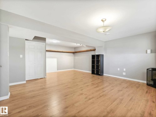 32 Manor Drive, Spruce Grove, AB - Indoor