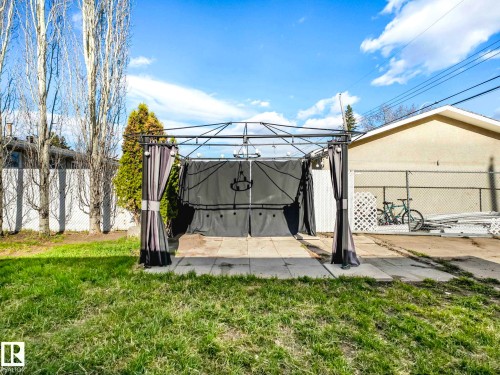 32 Manor Drive, Spruce Grove, AB - Outdoor With Deck Patio Veranda