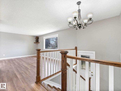 32 Manor Drive, Spruce Grove, AB - Indoor Photo Showing Other Room