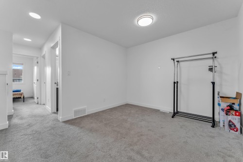 3016 4 Street, Edmonton, AB - Indoor Photo Showing Other Room