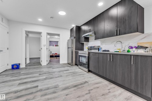 3016 4 Street, Edmonton, AB - Indoor Photo Showing Kitchen