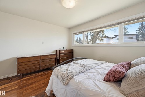 14521 85 Avenue, Edmonton, AB - Indoor Photo Showing Bedroom