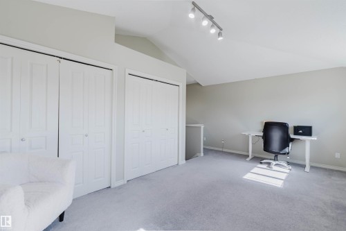 3534 Mclean Crescent, Edmonton, AB - Indoor