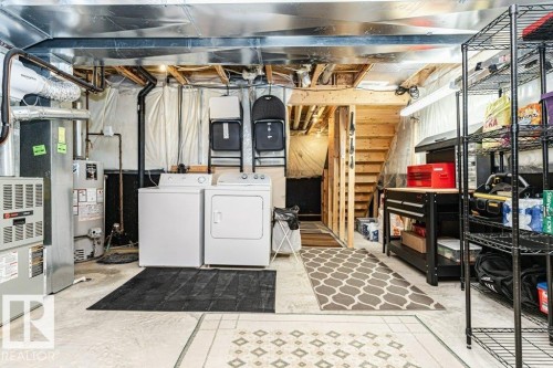 13806 38 Street, Edmonton, AB - Indoor Photo Showing Laundry Room