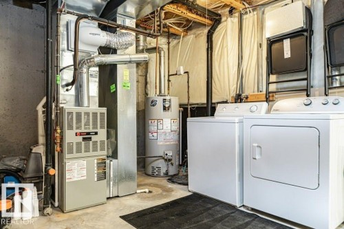 13806 38 Street, Edmonton, AB - Indoor Photo Showing Laundry Room