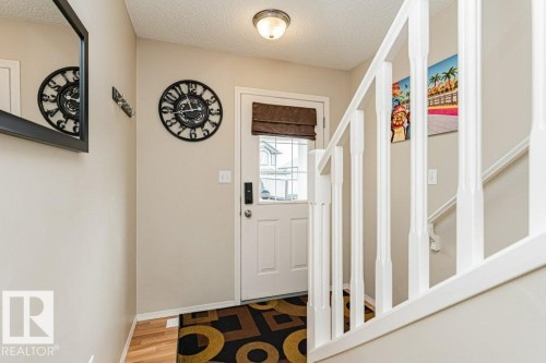 13806 38 Street, Edmonton, AB - Indoor Photo Showing Other Room
