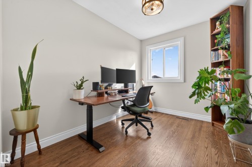 10740 44 Street, Edmonton, AB - Indoor Photo Showing Office