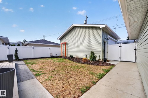 10740 44 Street, Edmonton, AB - Outdoor With Exterior