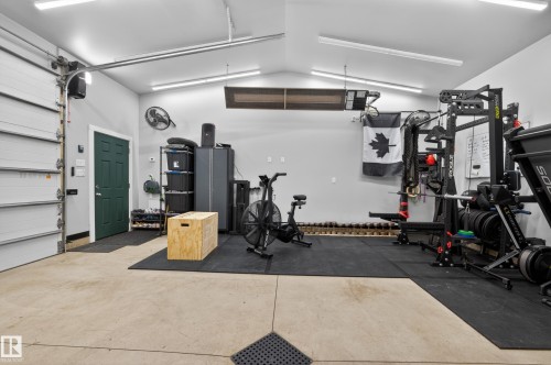 10740 44 Street, Edmonton, AB - Indoor Photo Showing Garage
