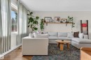 10740 44 Street, Edmonton, AB  - Indoor Photo Showing Living Room 