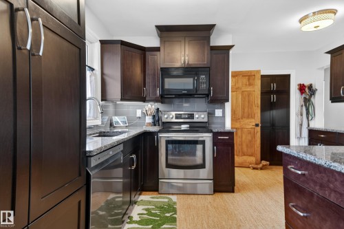 10740 44 Street, Edmonton, AB - Indoor Photo Showing Kitchen With Stainless Steel Kitchen