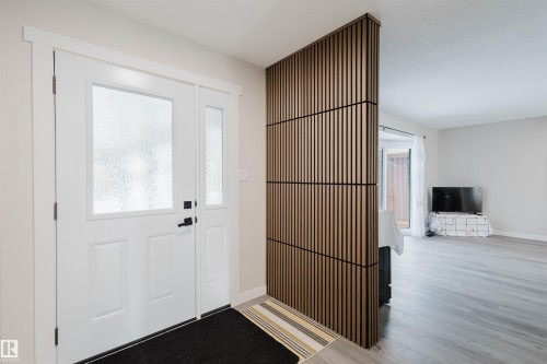 10423 35 Avenue, Edmonton, AB - Indoor Photo Showing Other Room