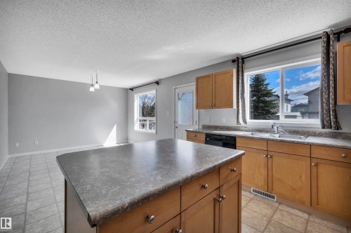 4316 151 Avenue, Edmonton, AB - Indoor Photo Showing Kitchen