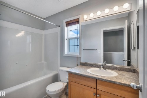 4316 151 Avenue, Edmonton, AB - Indoor Photo Showing Bathroom