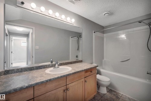 4316 151 Avenue, Edmonton, AB - Indoor Photo Showing Bathroom