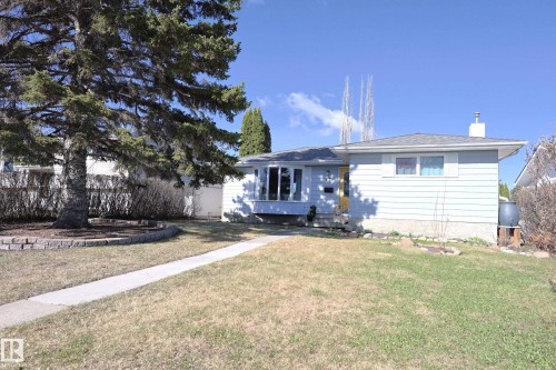 43 BRAMPTON Street  Spruce Grove, AB T7X 1E8