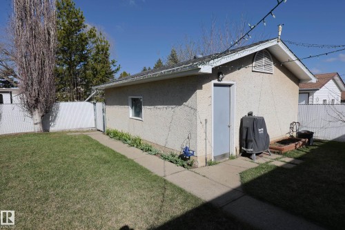 43 Brampton Street, Spruce Grove, AB - Outdoor
