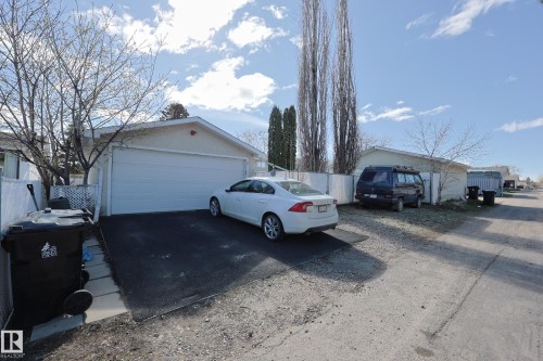 43 Brampton Street, Spruce Grove, AB - Outdoor