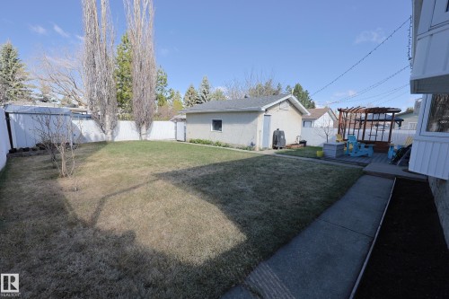 43 Brampton Street, Spruce Grove, AB - Outdoor
