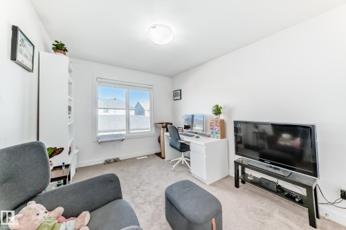 19 740 Daniels Way, Edmonton, AB - Indoor